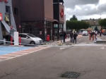 Video: Pri výbuchu bankomatu sa zranilo 30 ľudí