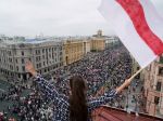 Ženy na pochode v Minsku vyzývali Lukašenka na odstúpenie