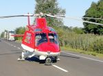 Pri Smolníku sa zrazil motorkár s autom, zasahovali leteckí záchranári