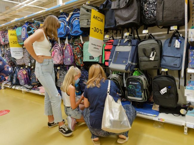 ÚVZ: Pri výbere školskej tašky treba zohľadniť predovšetkým hmotnosť dieťaťa