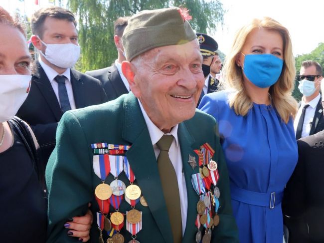 92-ročný Vladimír Strmeň odkazuje protestujúcim: Hanbite sa, pokazili ste nám sviatok SNP