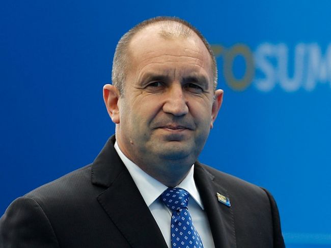 Bulharský pezident vyzval na rozpustenie parlamentu