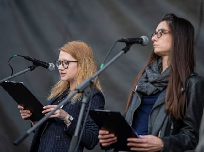 Za slušné Slovensko: Napriek hnevu či sklamaniu si treba zachovať chladnú hlavu