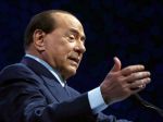 Nakazeného Berlusconiho preventívne hospitalizovali