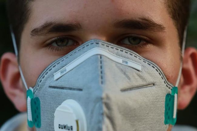 V jednom okrese museli zatvoriť päť škôl v súvislosti s ochorením COVID-19