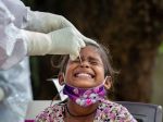 India zaznamenala najvyšší denný prírastok úmrtí na koronavírus od júla