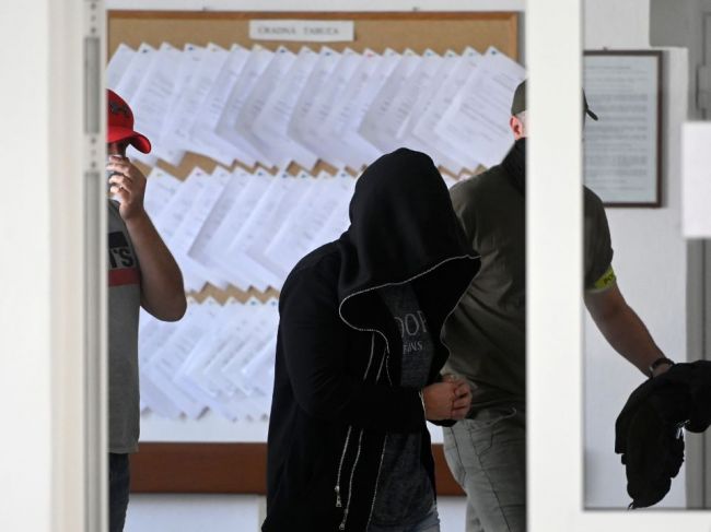 Trenčiansky okresný súd rozhoduje o väzbe pre obvinených v kauze Fatima