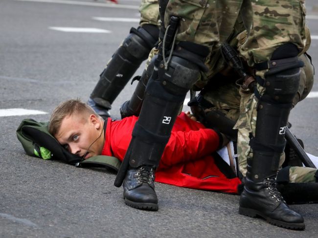 Cichanovská pripravuje zoznam osôb zodpovedných za násilie voči protestujúcim
