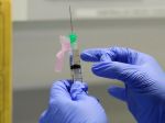 EÚ si predobjednala 300 miliónov dávok vakcíny proti COVID-19