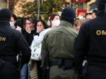 Medzi 200 zadržanými v Minsku je aj symbol protestov Nina Bahinská