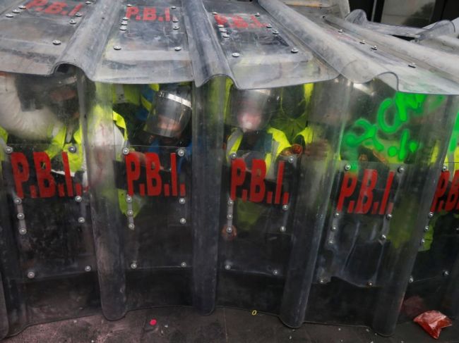V Mexiku došlo k zrážkam medzi podporovateľkami práv na interrupciu a políciou