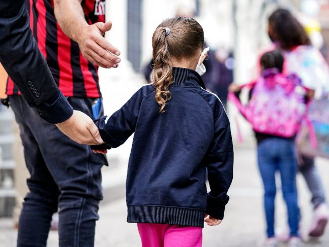 New York: Do tried sa vrátili žiaci prvého stupňa základných škôl