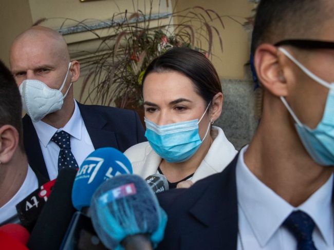 Cichanovská zjednocuje demokratické sily, začala formovať tieňovú vládu