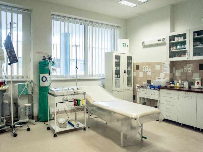 Rooseveltova nemocnica potvrdila desať lekárov pozitívnych na ochorenie COVID-19