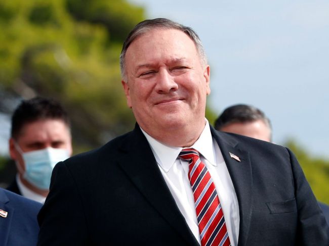 Pompeo sa vráti z Ázie predčasne po prezidentovej hospitalizácii