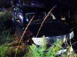 Pri nočnej dopravnej nehode zahynul vodič, príčina je predmetom vyšetrovania