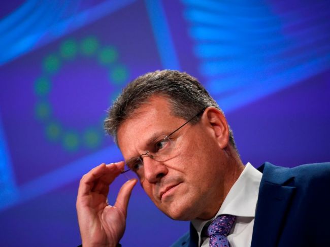 Šefčovič si prevzal od Zelenského štátne vyznamenanie