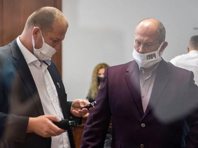 Pokračuje pojednávanie s Marianom Kotlebom, odznejú posledné záverečné reči