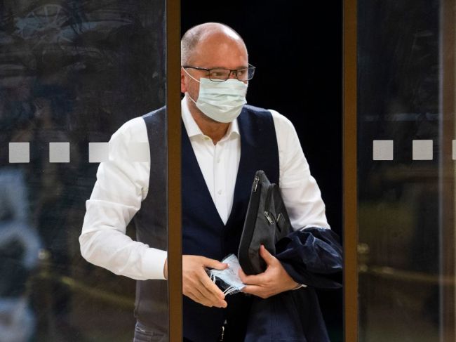 Sulík: Zatvárajme reštaurácie v miestach, kde sú ohniská nákazy