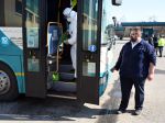 Nedotovaní autobusoví dopravcovia dostali prvé peniaze zo štátnej pomoci