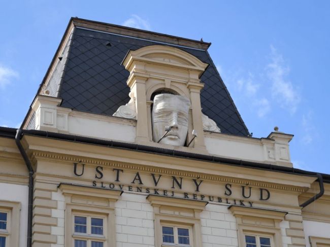 Verdikt Ústavného súdu: Núdzový stav pre koronavírus je v súlade s ústavou