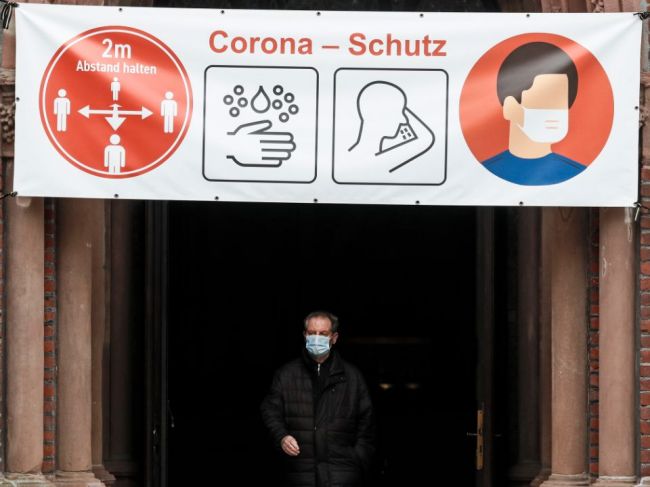 Nemecko sprísňuje obmedzenia v oblastiach s najväčším šírením nákazy