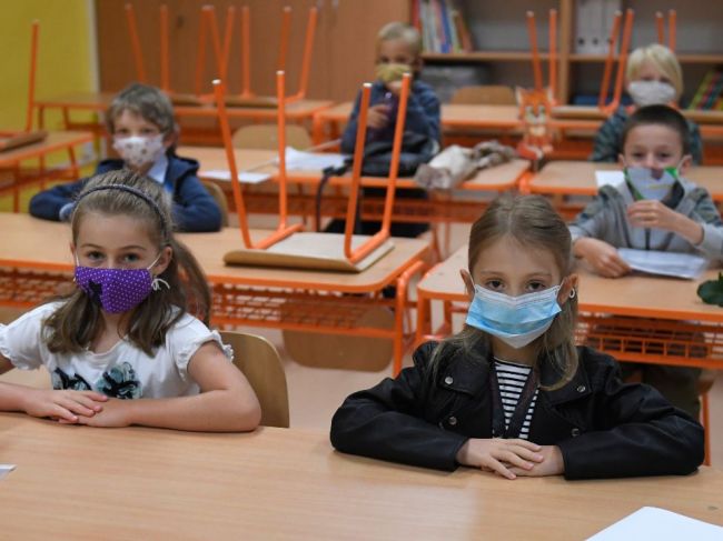 Na košických školách sa situácia okolo pandémie podľa magistrátu zlepšuje