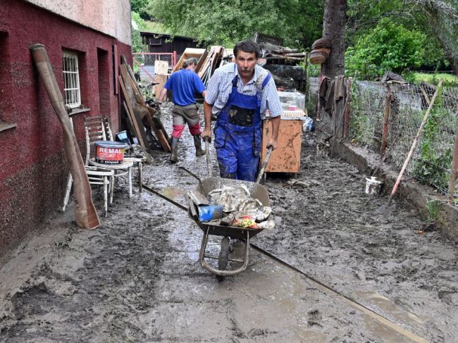 Povodne sa očakávajú najmä v troch oblastiach, SHMÚ vyhlásil 3. stupeň výstrahy