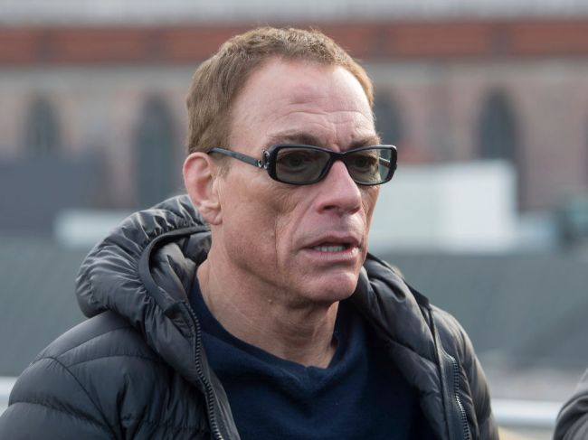 Herec Jean-Claude Van Damme, prezývaný aj "svaly z Bruselu", má 60 rokov