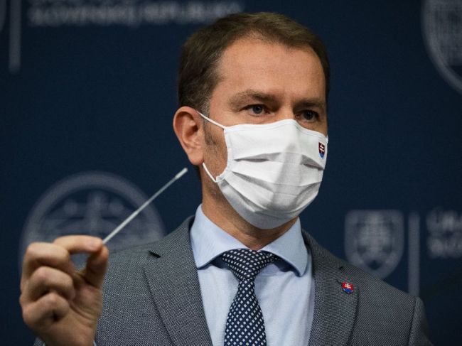 Premiér potvrdil detaily o systéme plošného testovania na ochorenie COVID-19