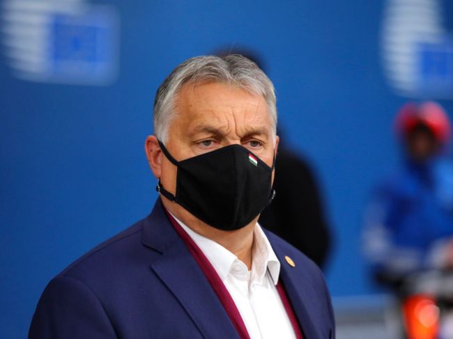 Orbán nariadil ministrovi vnútra, aby docielil všeobecné nosenie rúšok v Maďarsku