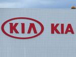 Automobilka Kia obnovila výrobu v dvojzmennej prevádzke