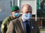 Na Slovensku od soboty platí zákaz vychádzania, sú však aj výnimky