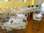 Rodička odmietala rúško aj test na COVID-19, UNLP Košice avizuje právne kroky