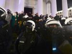 Poľský premiér odsúdil protesty proti obmedzeniu interrupcií