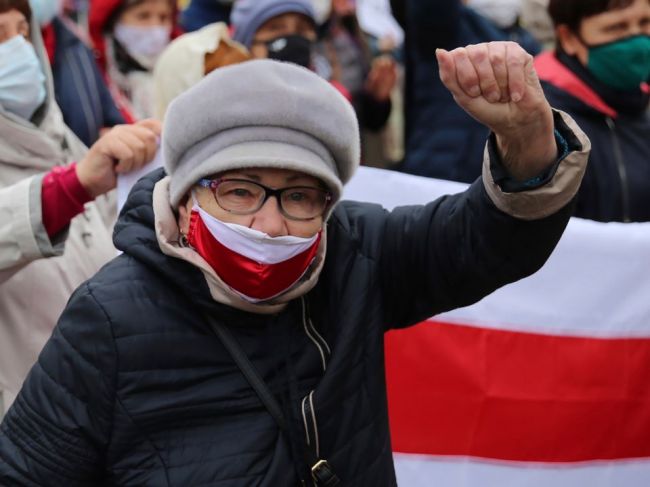 Lukašenko žiada vyhodiť študentov i učiteľov, ktorí podporujú protesty