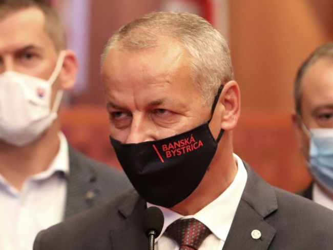Opakovaný test potvrdil, že banskobystrický primátor je pozitívny na nový koronavírus