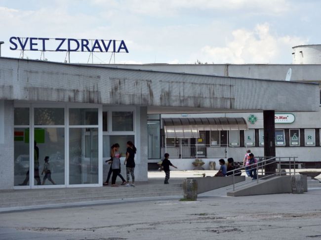 Súkromné nemocnice posielajú na pomoc 800 zamestnancov
