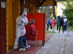 Na Slovensku v nedeľu pokračuje celoplošné testovanie na COVID-19