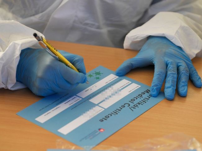 Menia sa pravidlá pri zákaze vychádzania. Kam možno ísť bez testu?