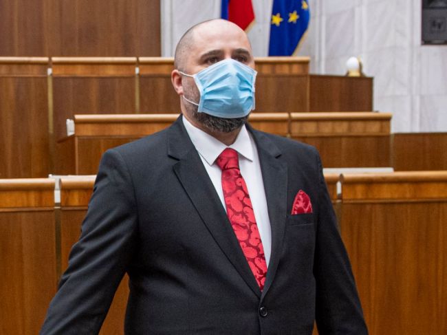 Poslanca Sme rodina napadol policajt, prípad rieši inšpekcia