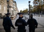 Polícia zadržala v Paríži muža ozbrojeného mačetou