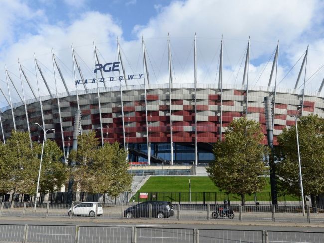 Poľsko má rekordný denný počet nakazených a novú provizórnu nemocnicu