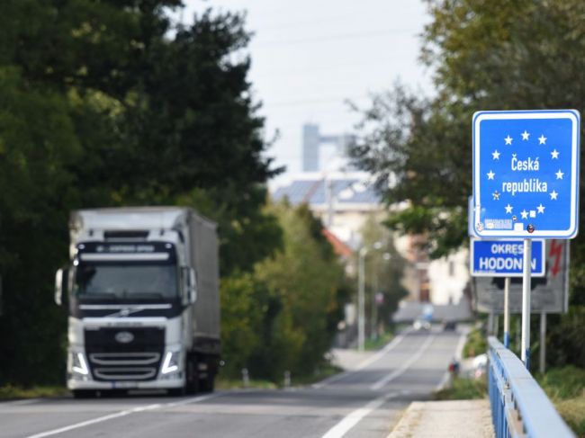 Česká republika zavádza nové pravidlá pre cestovanie, zmeny sa dotknú aj Slovákov