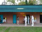 V 45 okresoch sa začalo druhé kolo testovania na ochorenie COVID-19