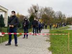 Počas čakania na testovanie zomrel 68-ročný muž