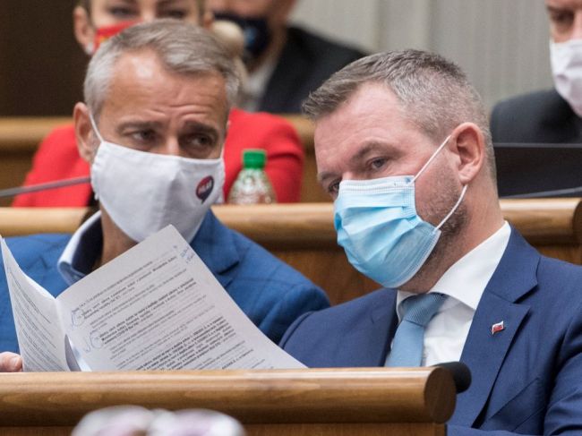 Raši: Polícia mala za vlády Petra Pellegriniho voľné ruky