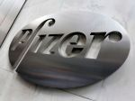 Potenciálna vakcína Pfizeru proti COVID-19 má 90 % účinnosť