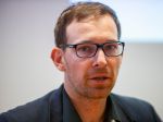Odborníci kritizujú dofinancovanie štátnej poisťovne