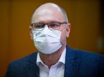 Sulík: S ľútosťou sa pozeráme na konanie predsedu vlády